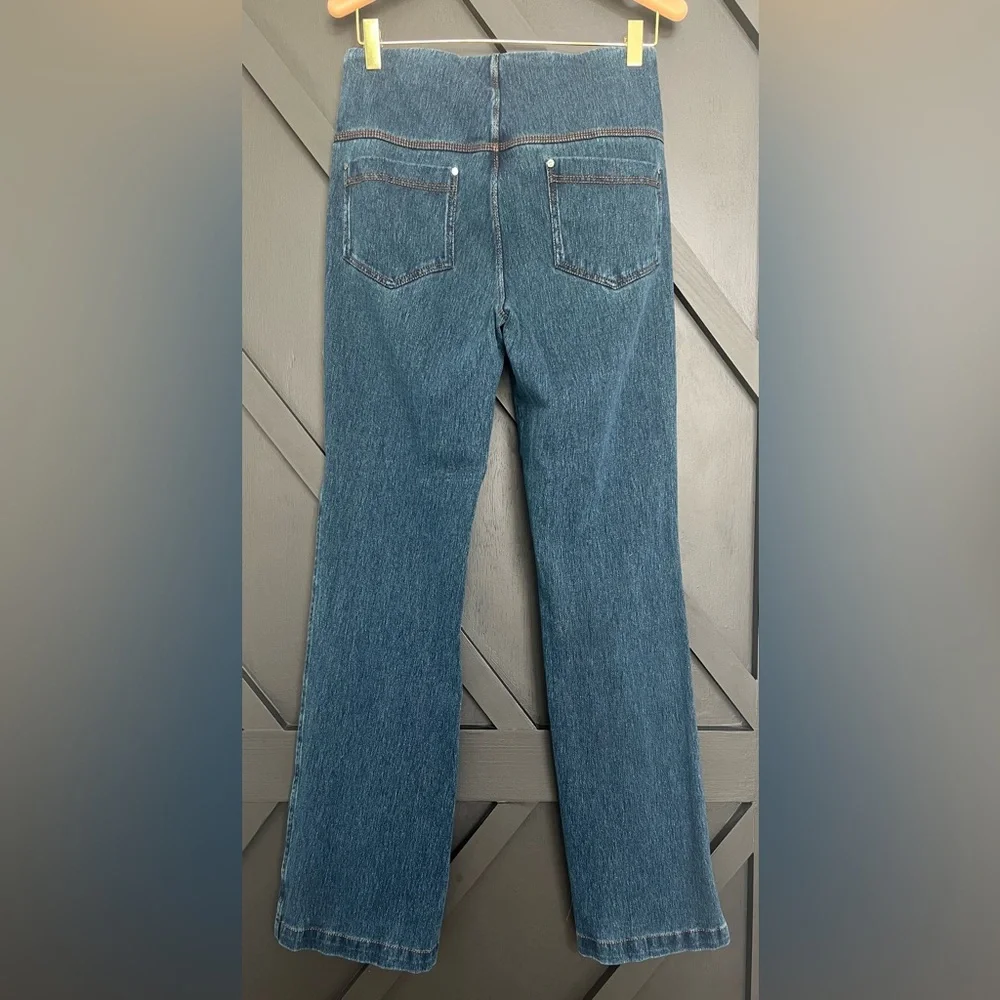 Lysse New York Baby Bootcut Denim (32" Inseam), Size Medium - Picture 5 of 8